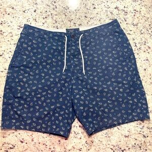 Abercrombie & Fitch Navy Drawstring Shorts Size Large White Paisley Print 7”